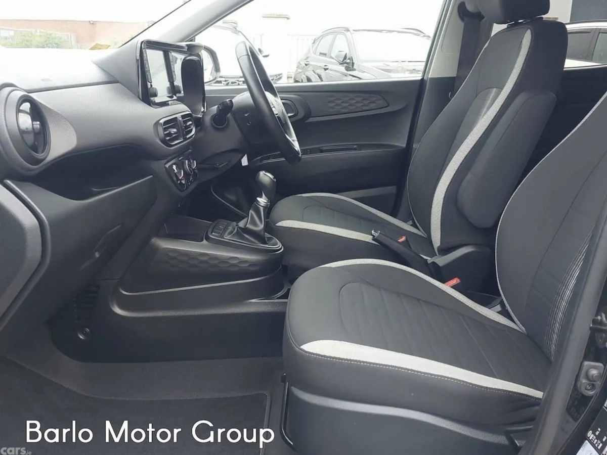 Hyundai i10 Hatchback, Petrol, 2024, Black