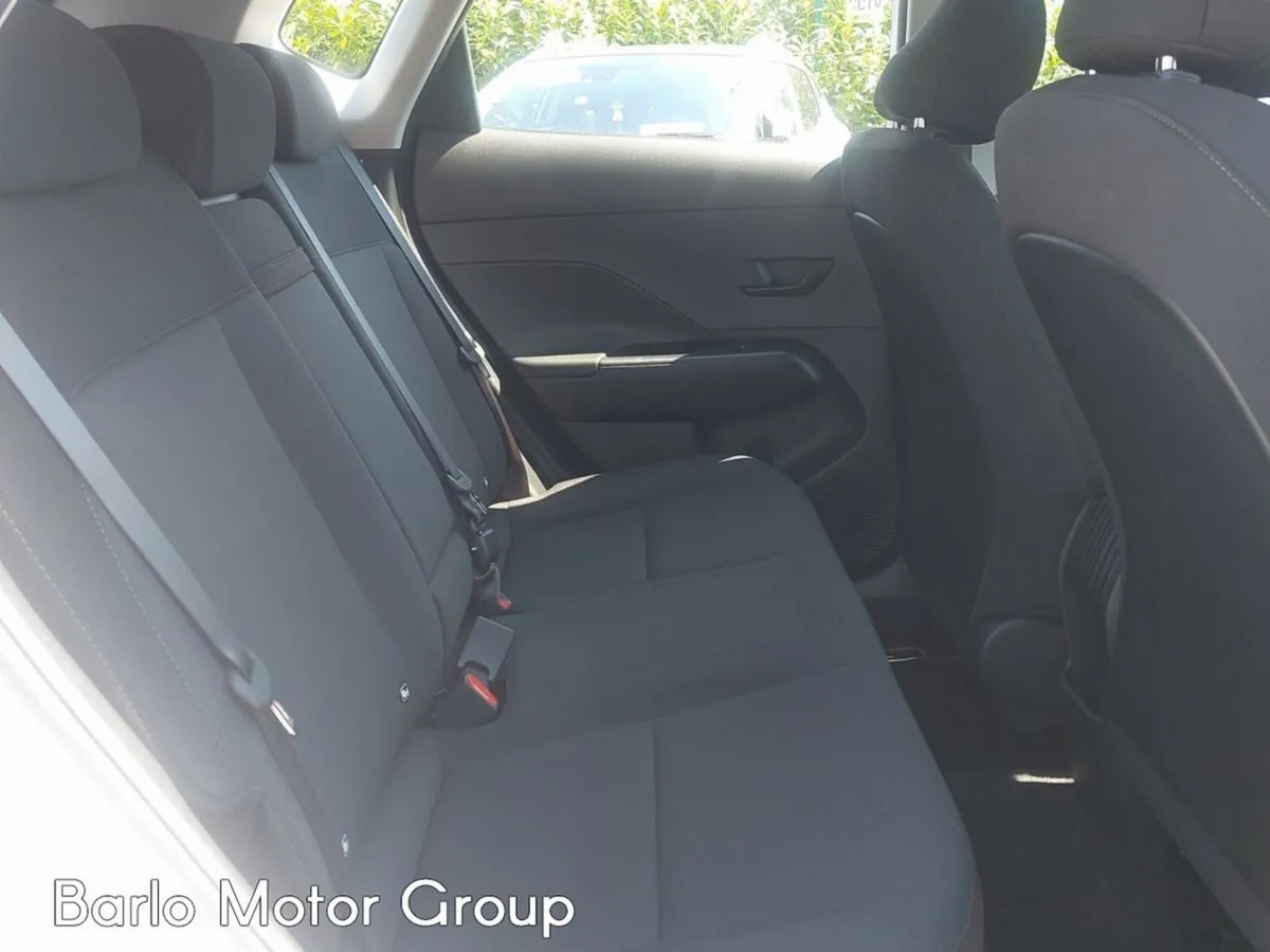 Hyundai KONA MPV, Petrol Hybrid, 2026, White