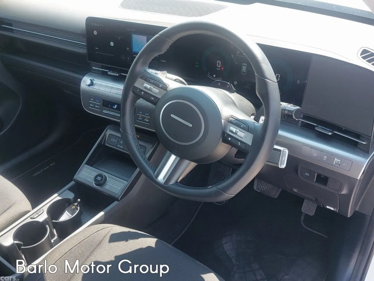 Hyundai KONA MPV, Petrol Hybrid, 2026, White
