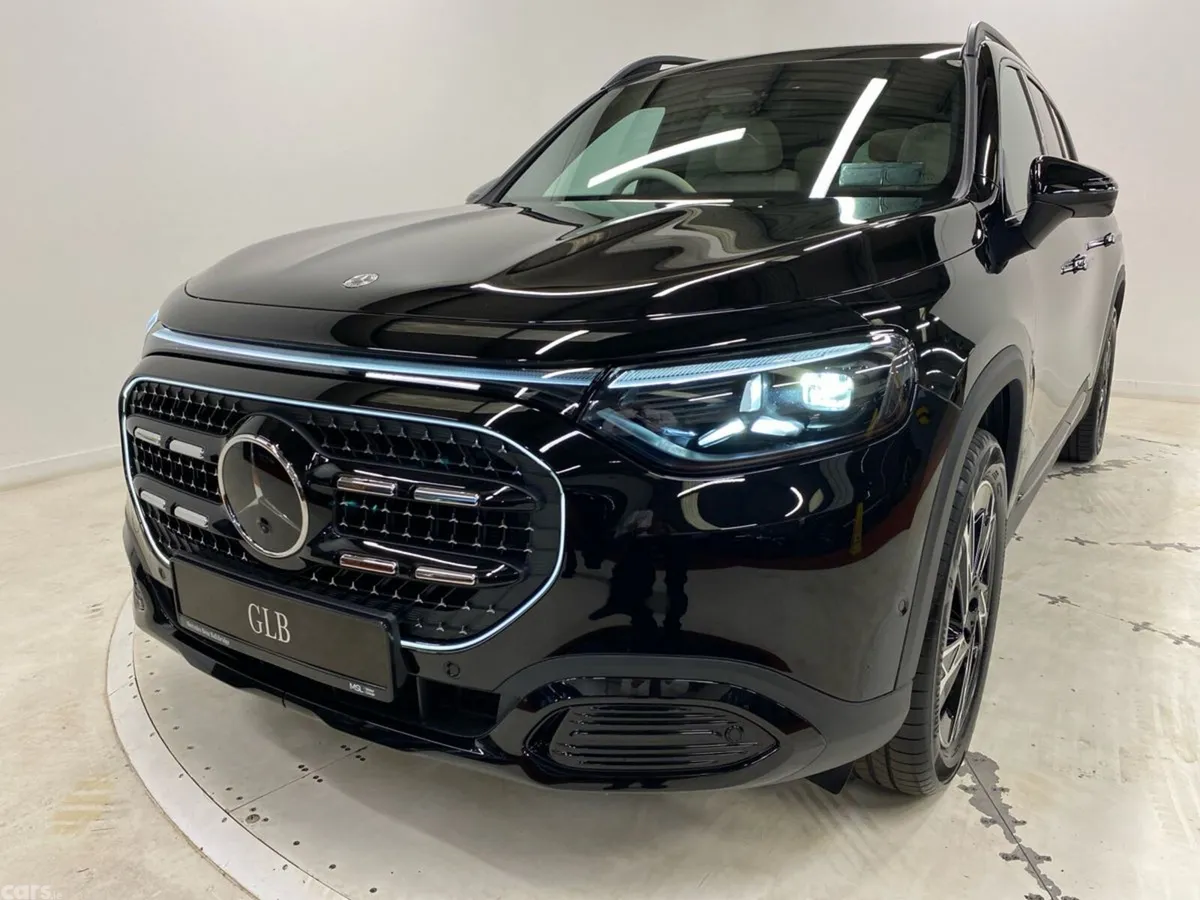 Mercedes-Benz GLB SUV, Petrol, 2026, Black