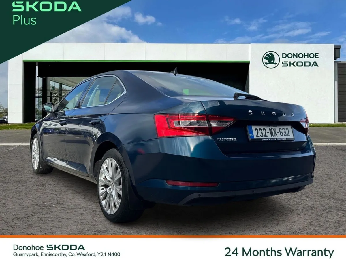 Skoda Superb Saloon, Diesel, 2023, Blue