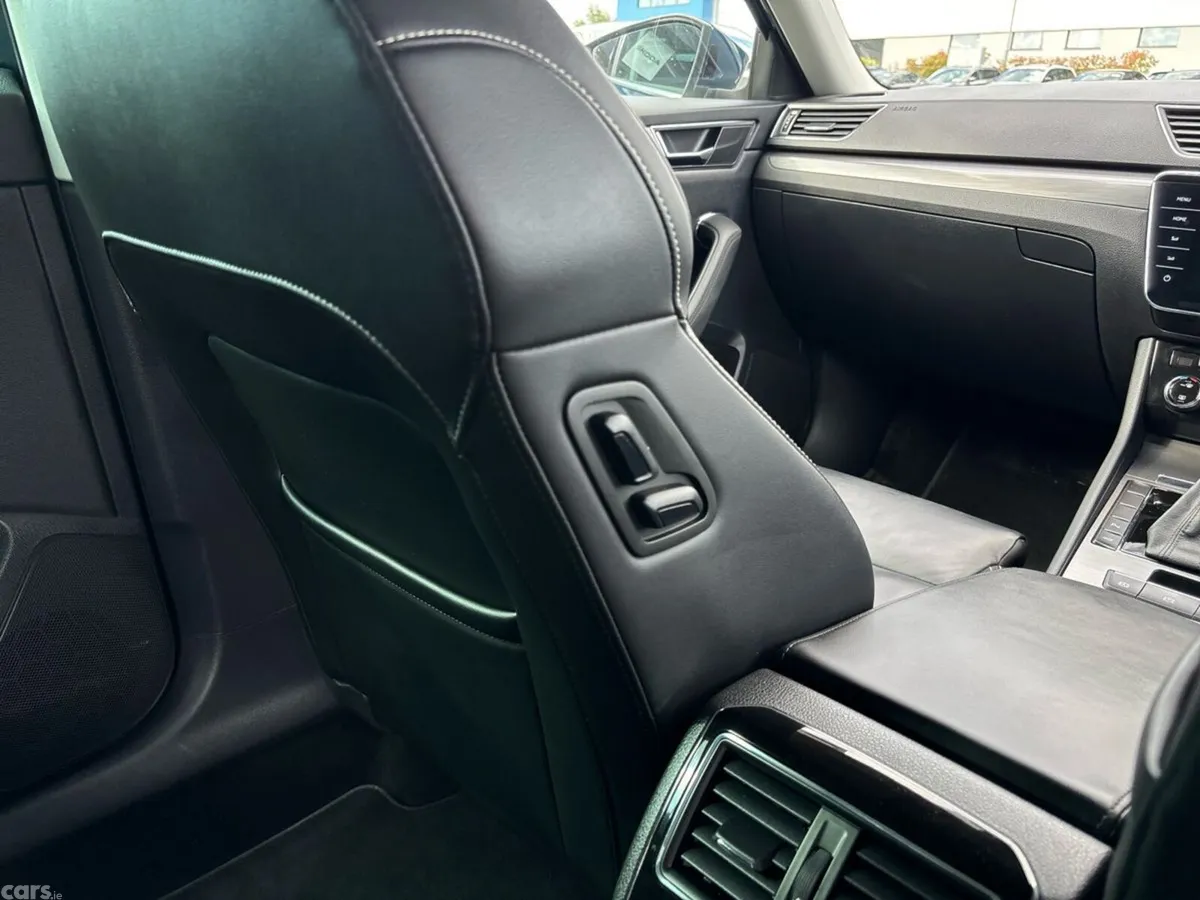Skoda Superb Saloon, Diesel, 2024, Blue