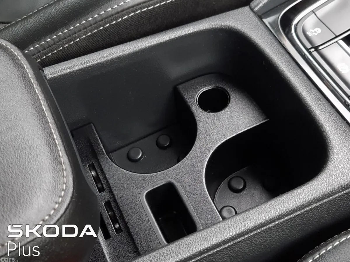 Skoda Kodiaq MPV, Diesel, 2022, Grey