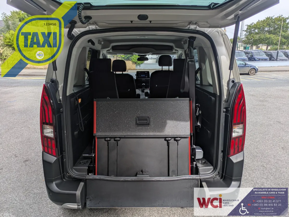 Peugeot Rifter MPV, Diesel, 2021, Beige