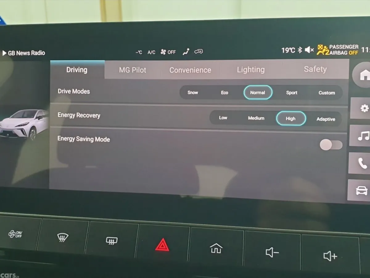 MG MG4 Hatchback, Electric, 2023, White
