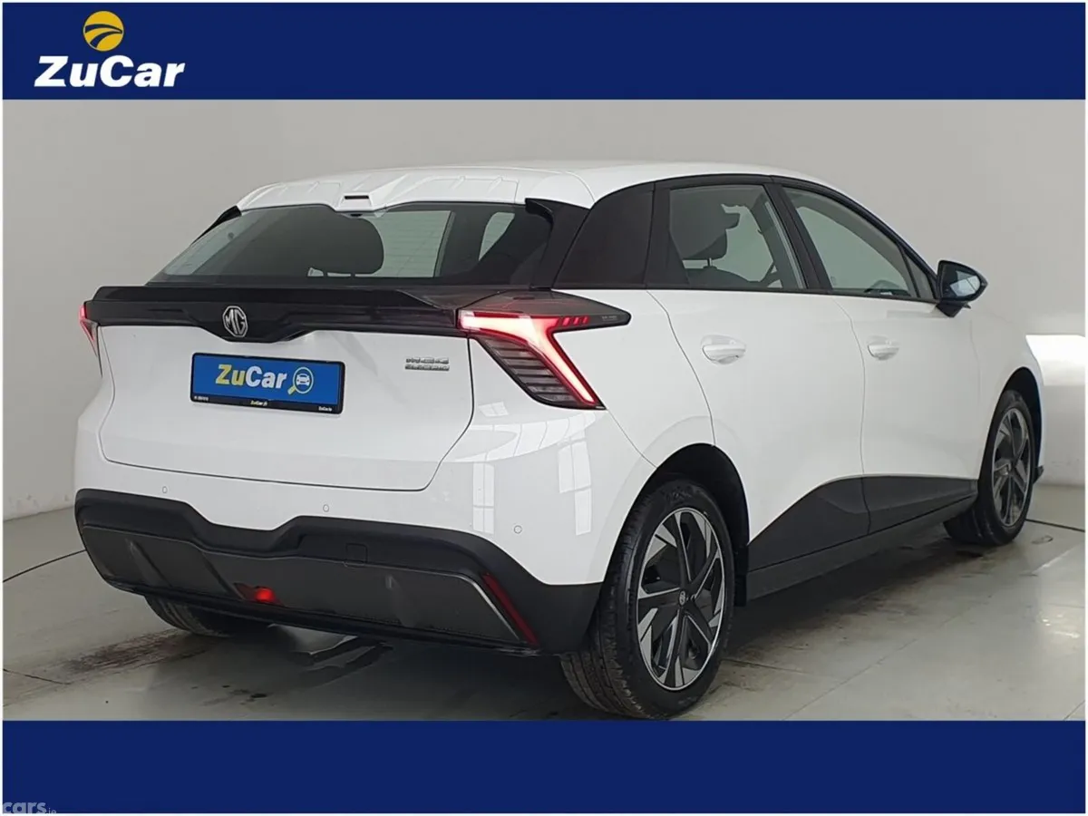 MG MG4 Hatchback, Electric, 2023, White