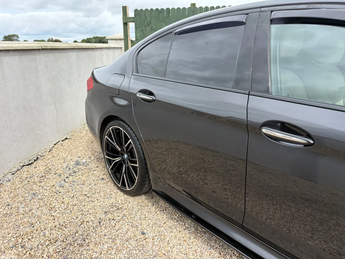 BMW 5-Series Saloon, Diesel, 2017, Grey
