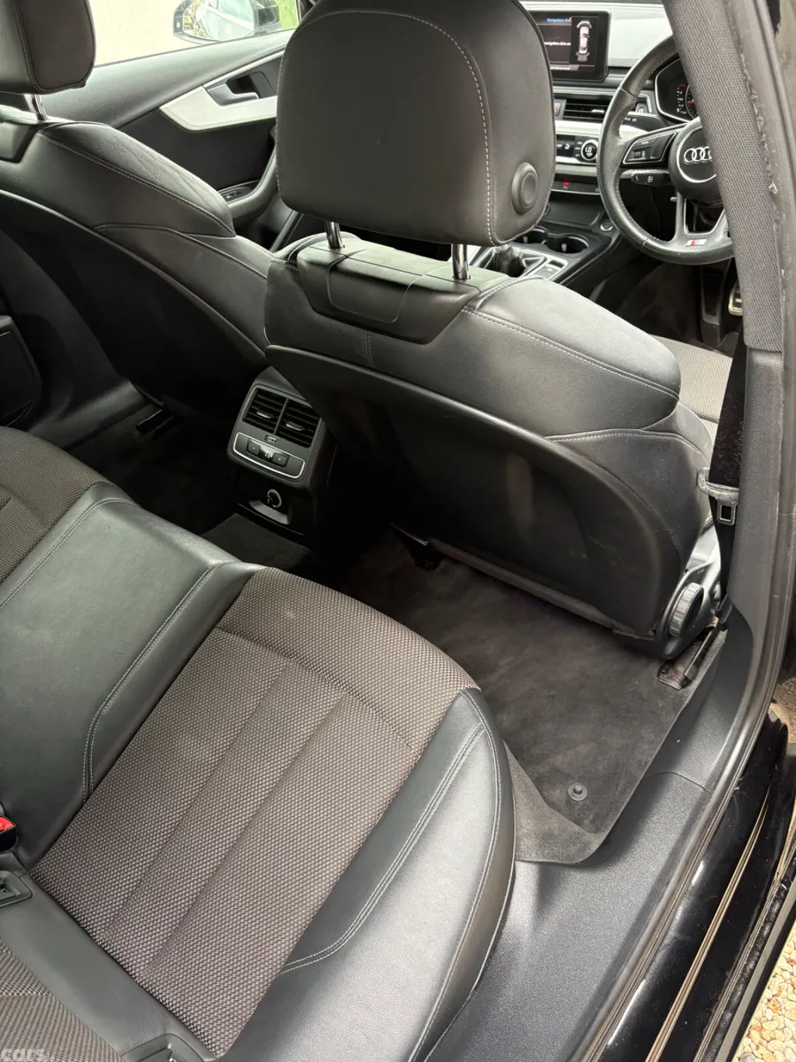 Audi A4 Saloon, Diesel, 2017, Black