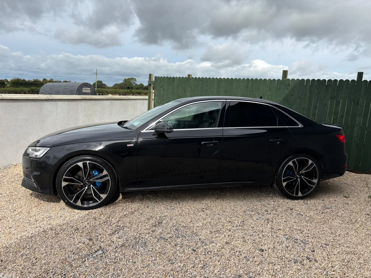 Audi A4 Saloon, Diesel, 2017, Black