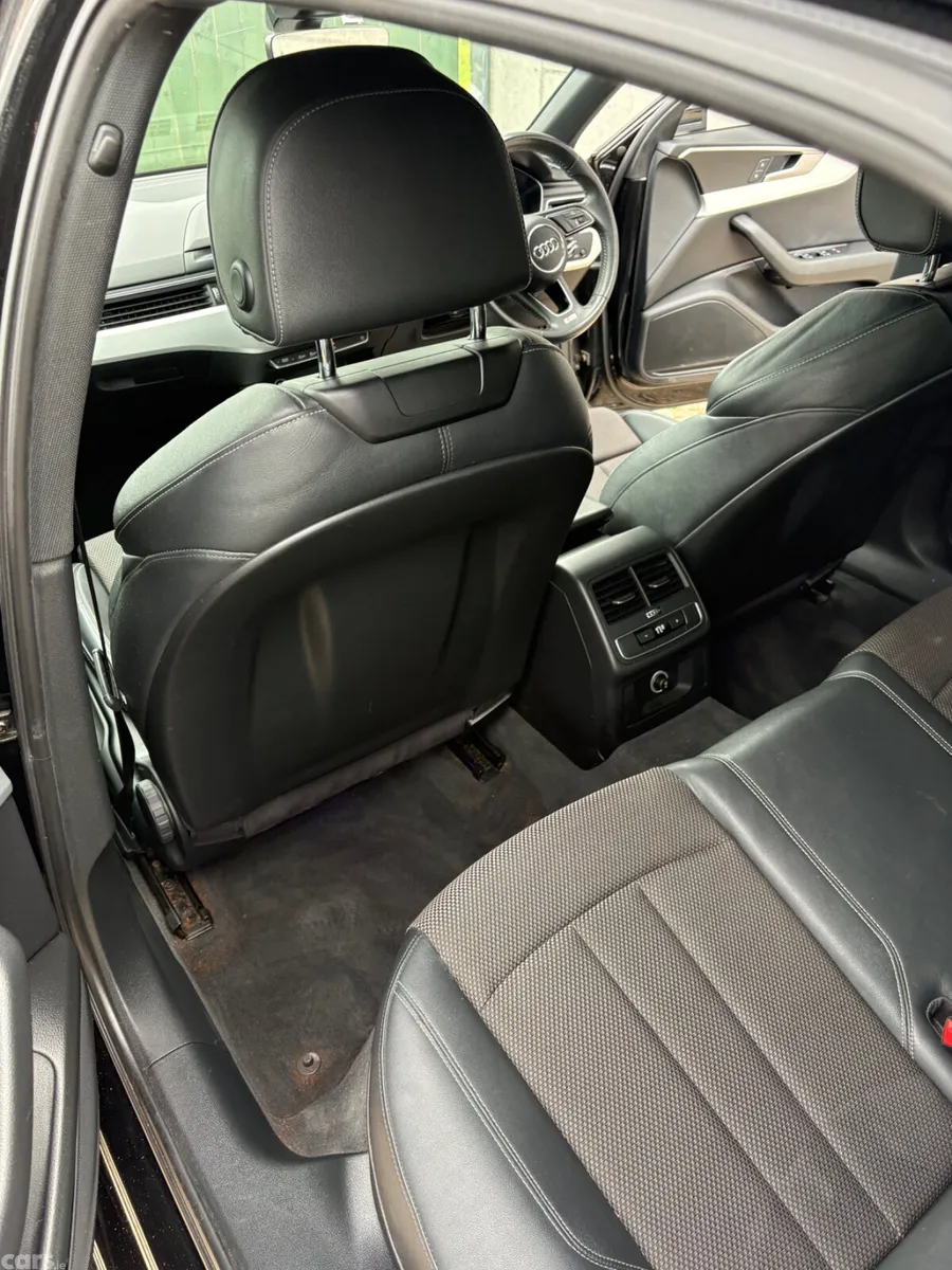 Audi A4 Saloon, Diesel, 2017, Black