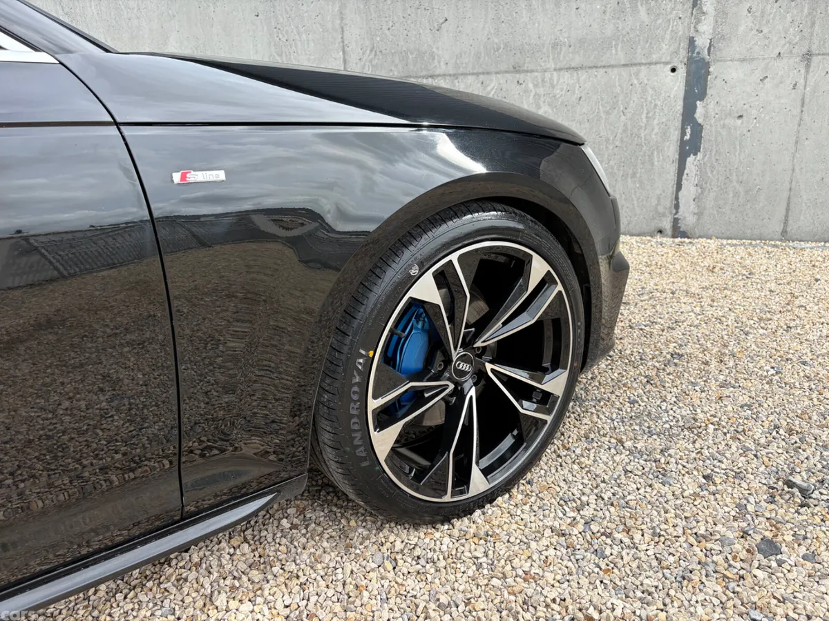 Audi A4 Saloon, Diesel, 2017, Black