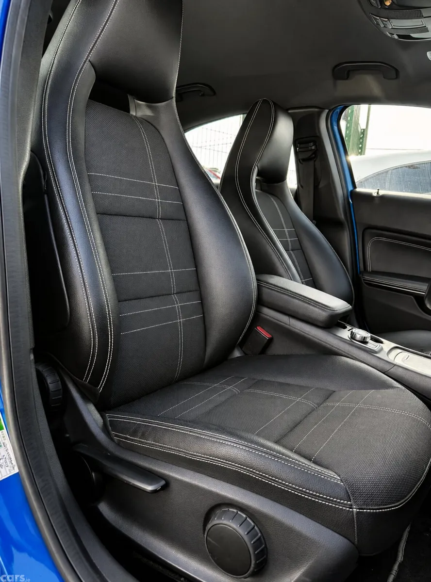 Mercedes-Benz A-Class Hatchback, Petrol, 2015, Blue