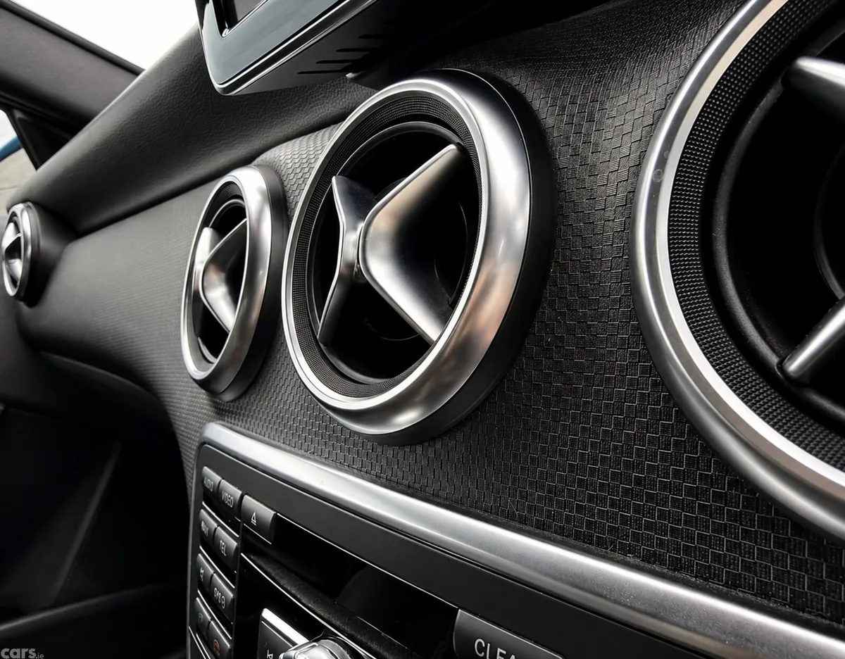 Mercedes-Benz A-Class Hatchback, Petrol, 2015, Blue