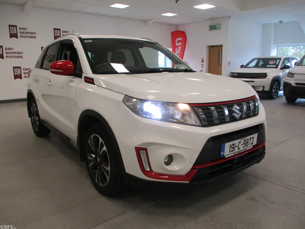 Suzuki Vitara SUV, Petrol, 2019, White