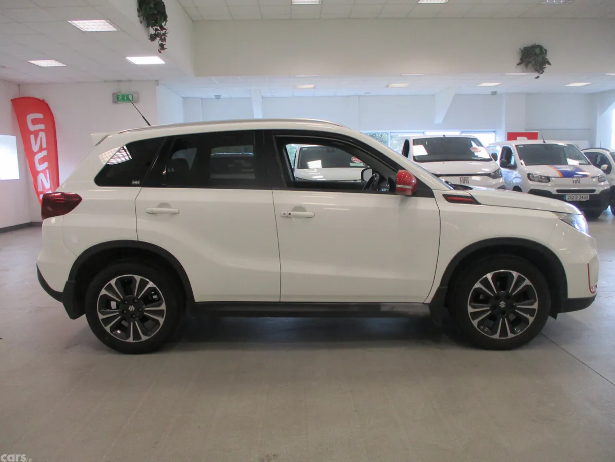 Suzuki Vitara SUV, Petrol, 2019, White