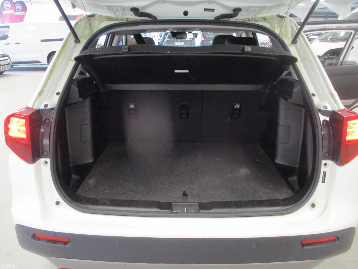 Suzuki Vitara SUV, Petrol, 2019, White