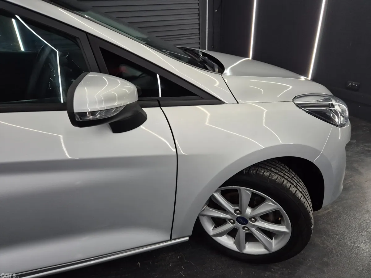 Ford Fiesta Hatchback, Petrol, 2019, Grey