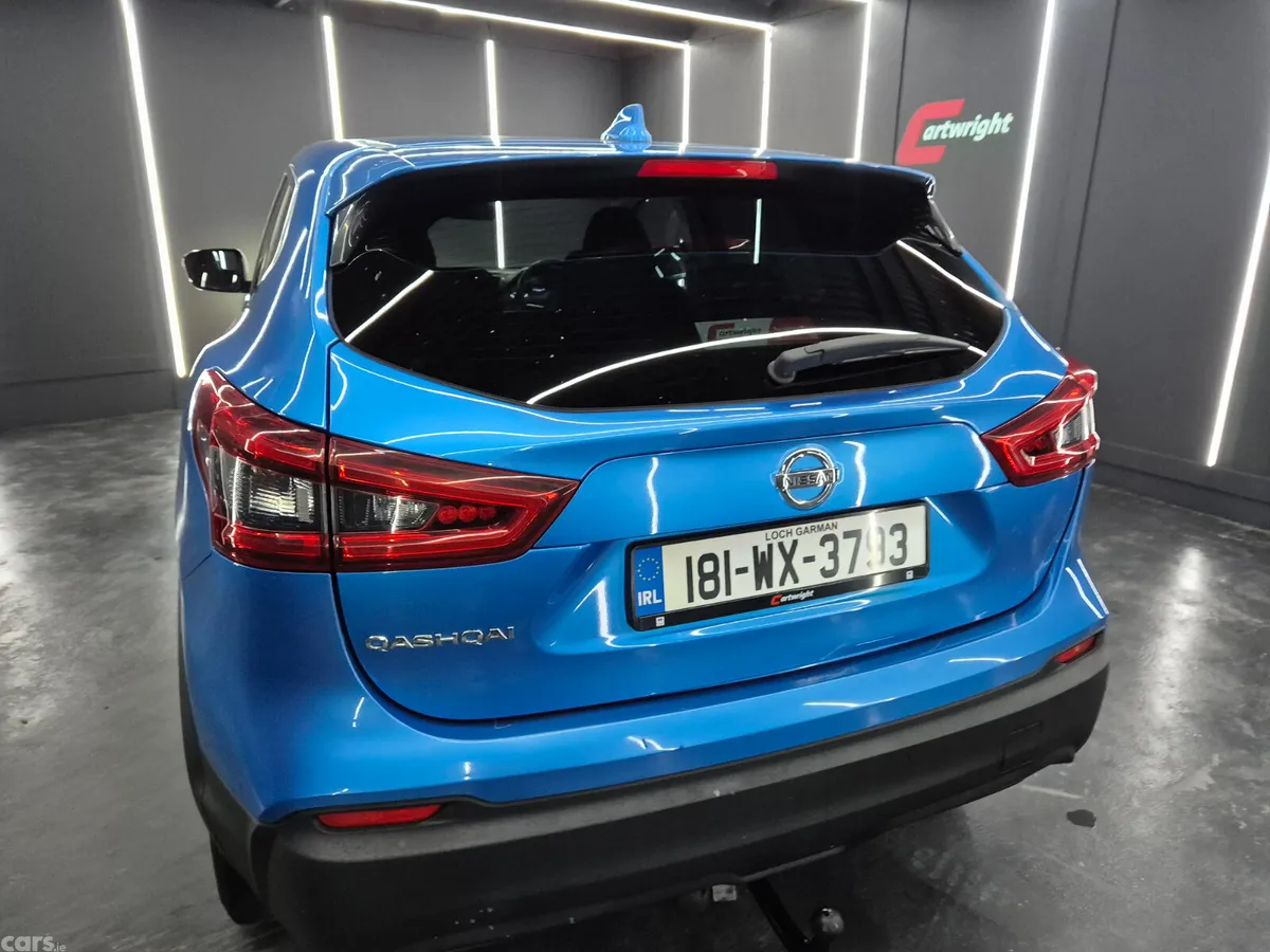 Nissan Qashqai Hatchback, Diesel, 2018, Blue