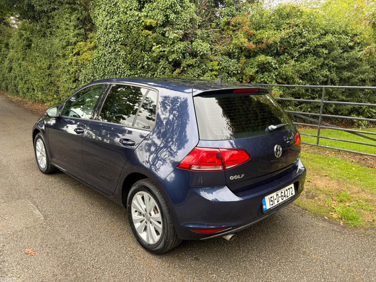 Volkswagen Golf Hatchback, Petrol, 2015, Red