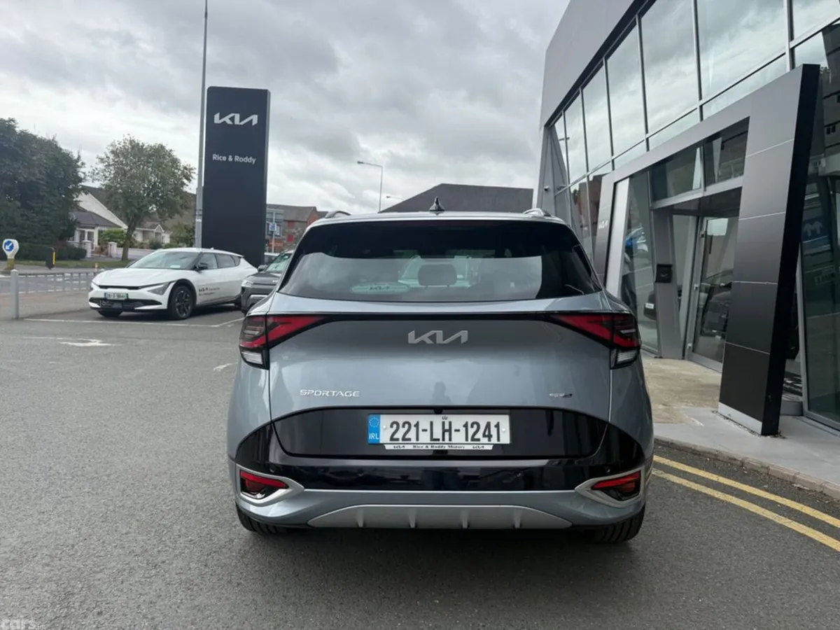 Kia Sportage MPV, Diesel Hybrid, 2022, Grey