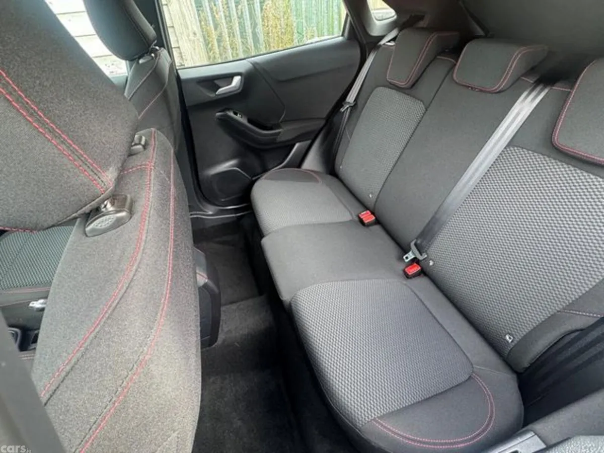 Ford Puma MPV, Petrol Hybrid, 2024, Black