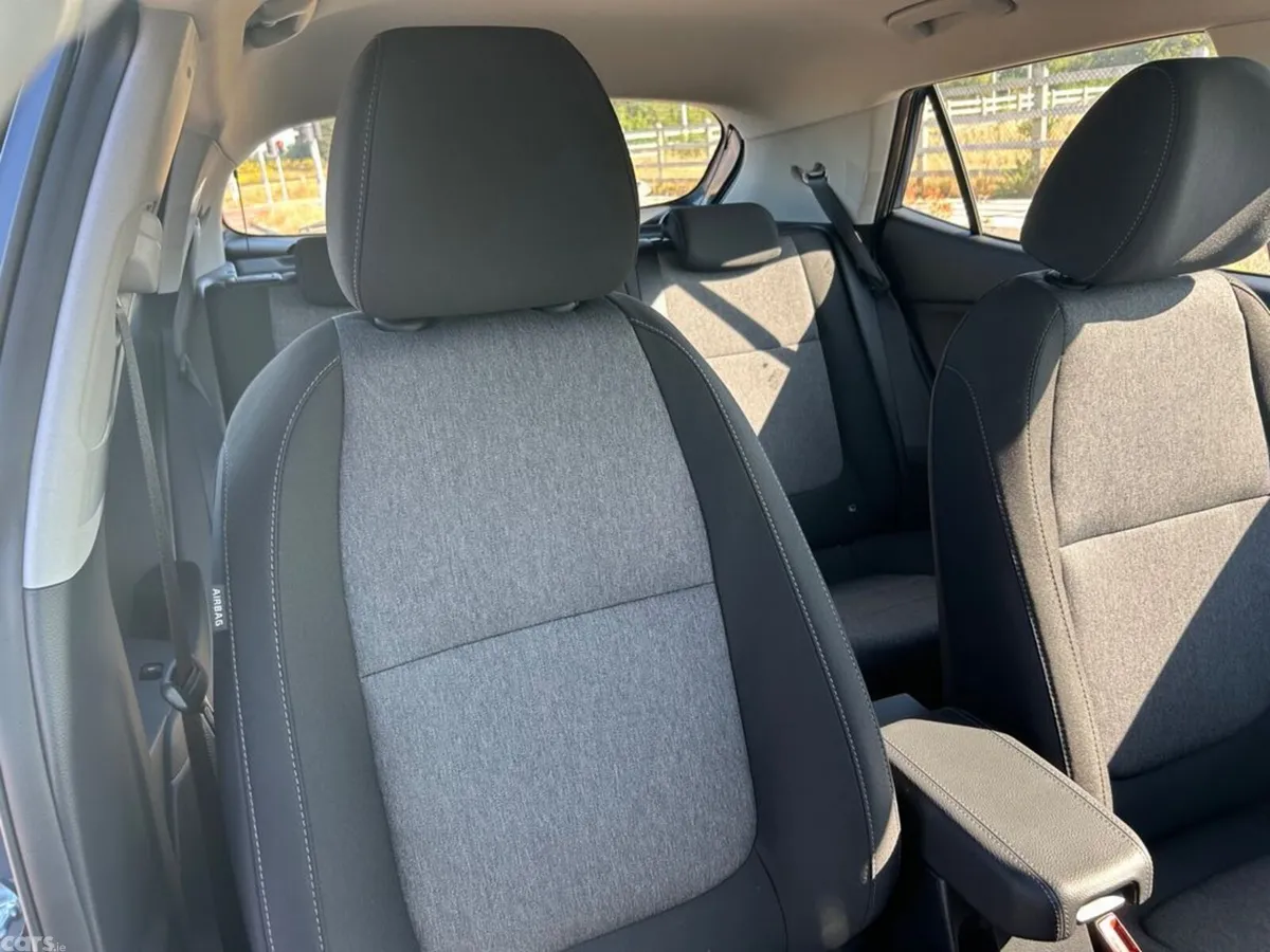 Kia Stonic Hatchback, Petrol, 2026, Blue