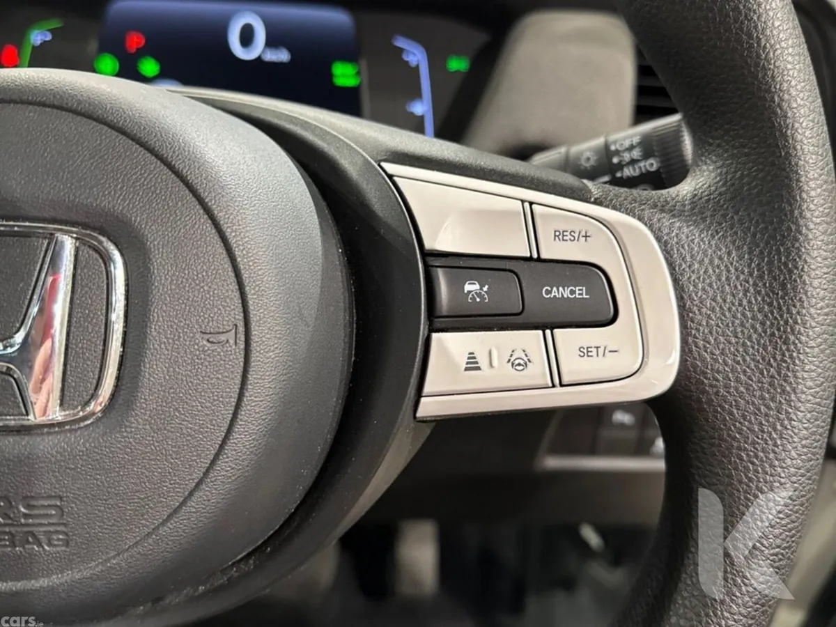 Honda Fit Hatchback, Petrol Hybrid, 2021, White