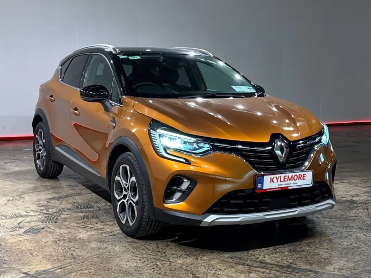 Renault Captur Hatchback, Petrol, 2021, Orange