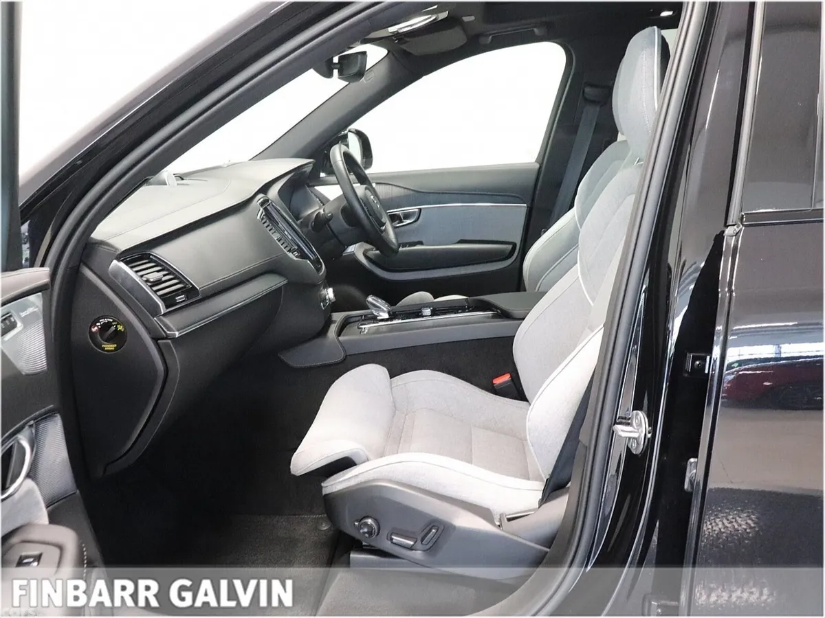 Volvo XC90 SUV, Petrol Plug-in Hybrid, 2023, Black
