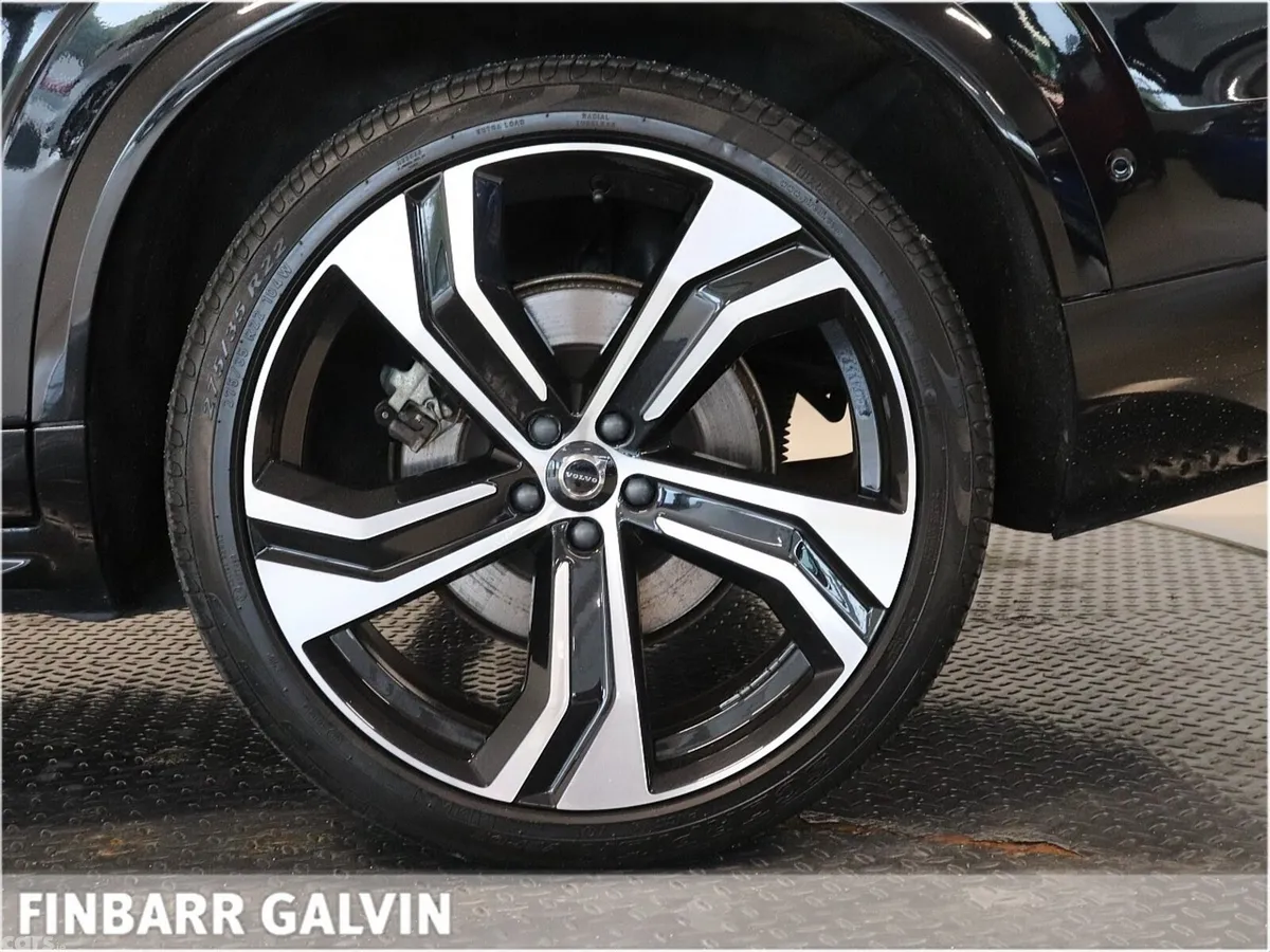 Volvo XC90 SUV, Petrol Plug-in Hybrid, 2023, Black