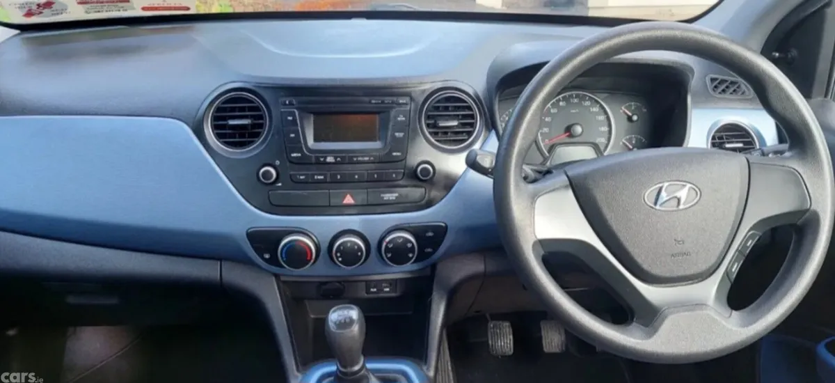 Hyundai i10 Hatchback, Petrol, 2018, Blue