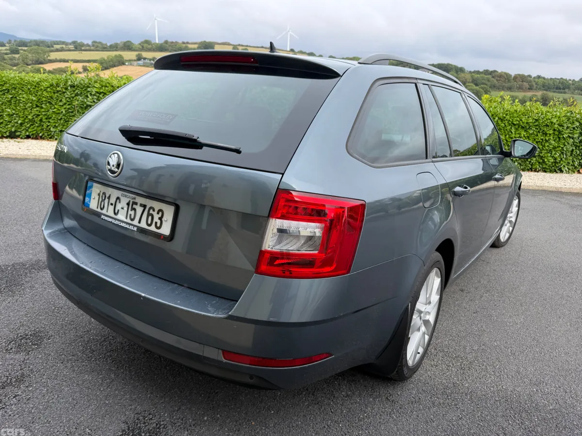 Skoda Octavia Estate, Diesel, 2018, Grey