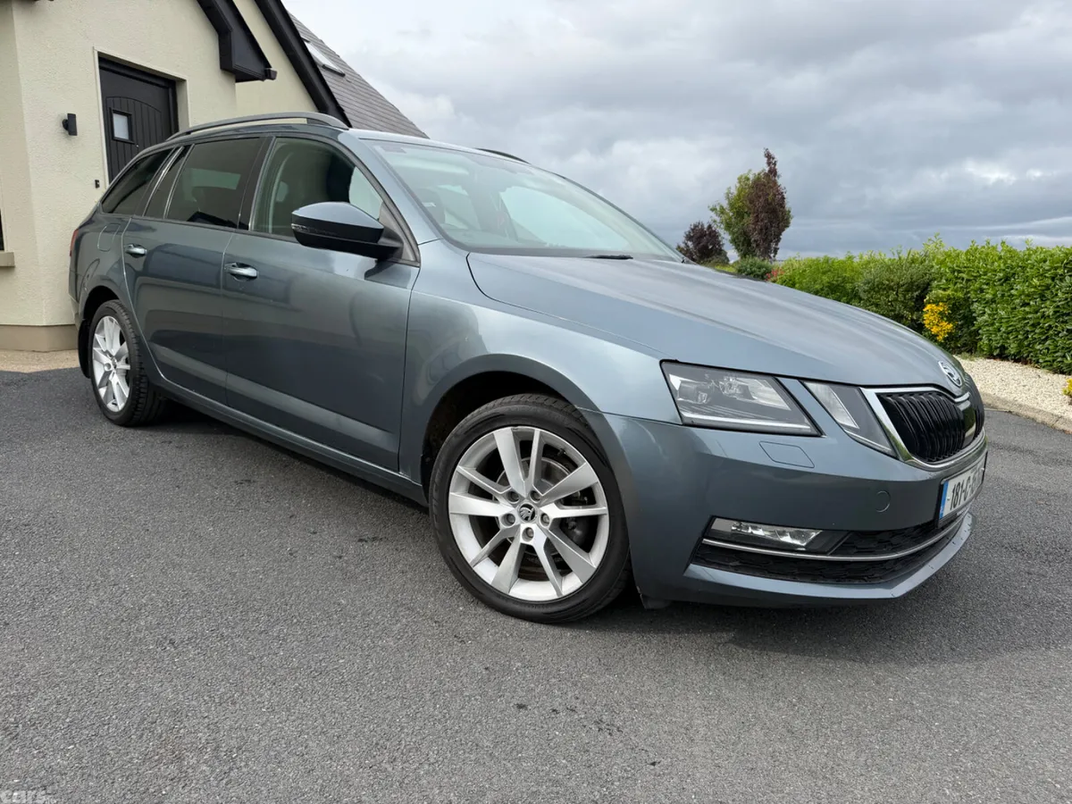 Skoda Octavia Estate, Diesel, 2018, Grey