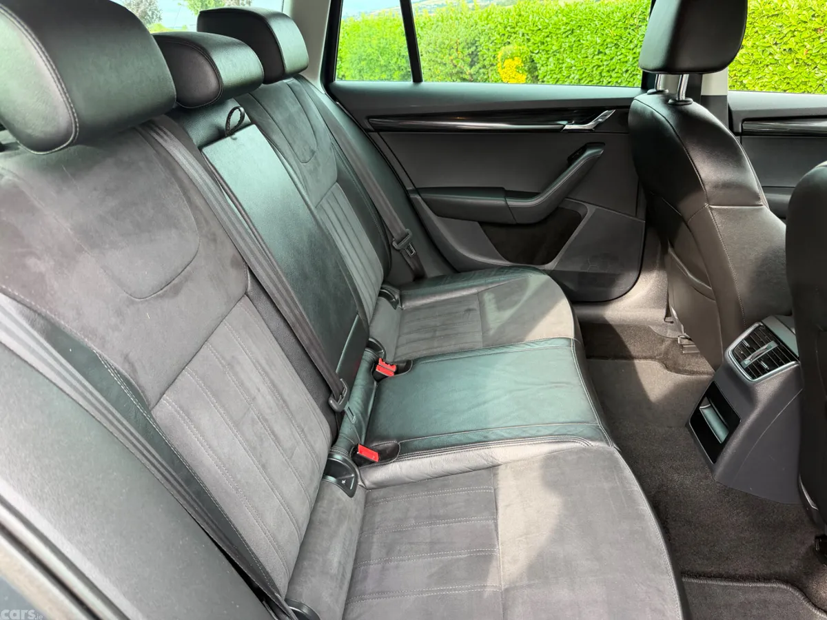 Skoda Octavia Estate, Diesel, 2018, Grey