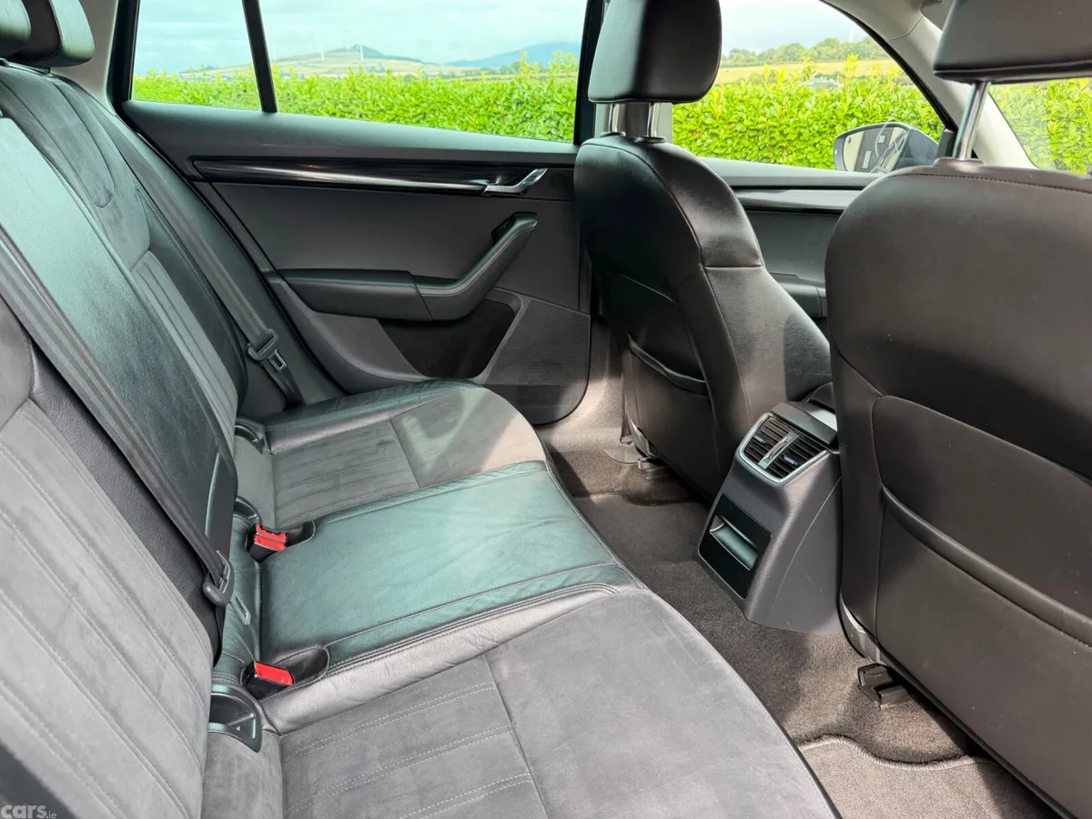 Skoda Octavia Estate, Diesel, 2018, Grey