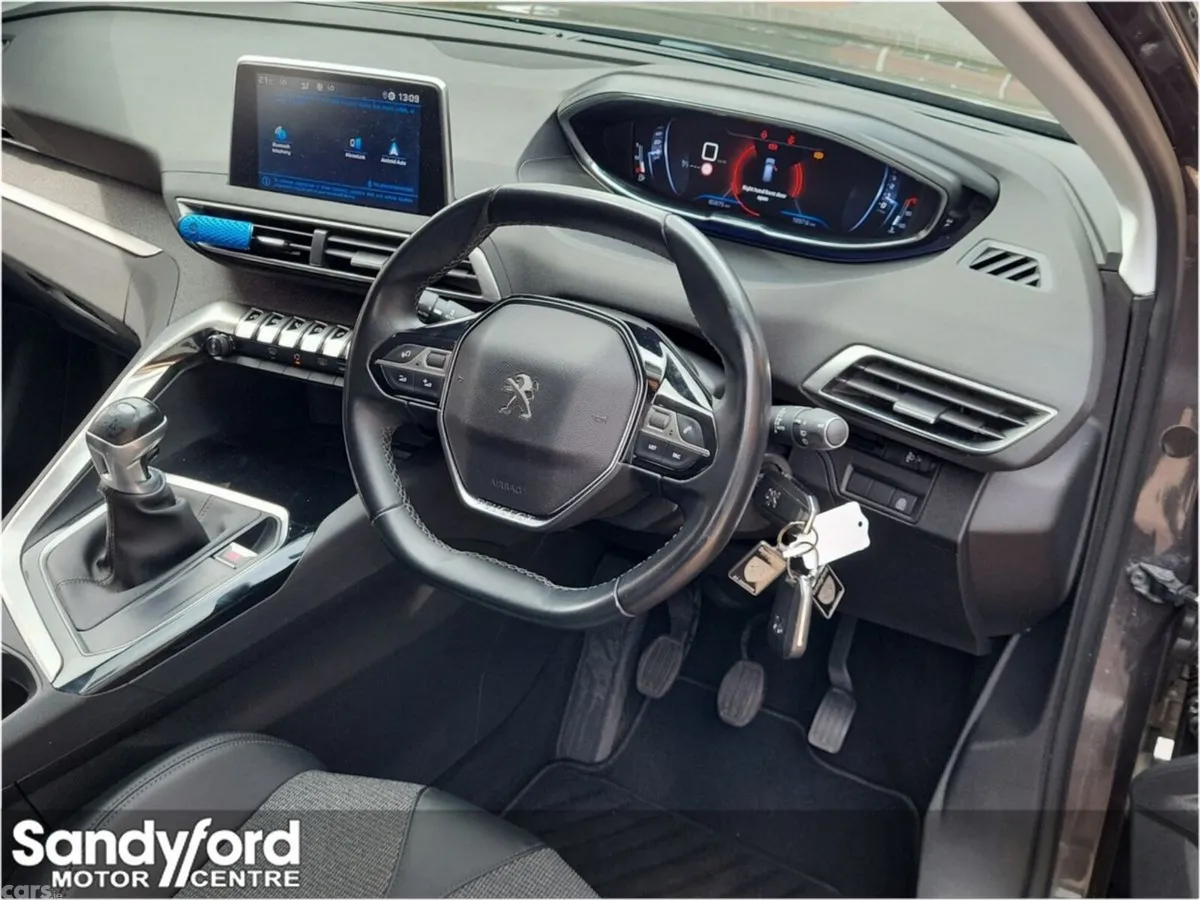 Peugeot 5008 SUV, Diesel, 2020, Grey