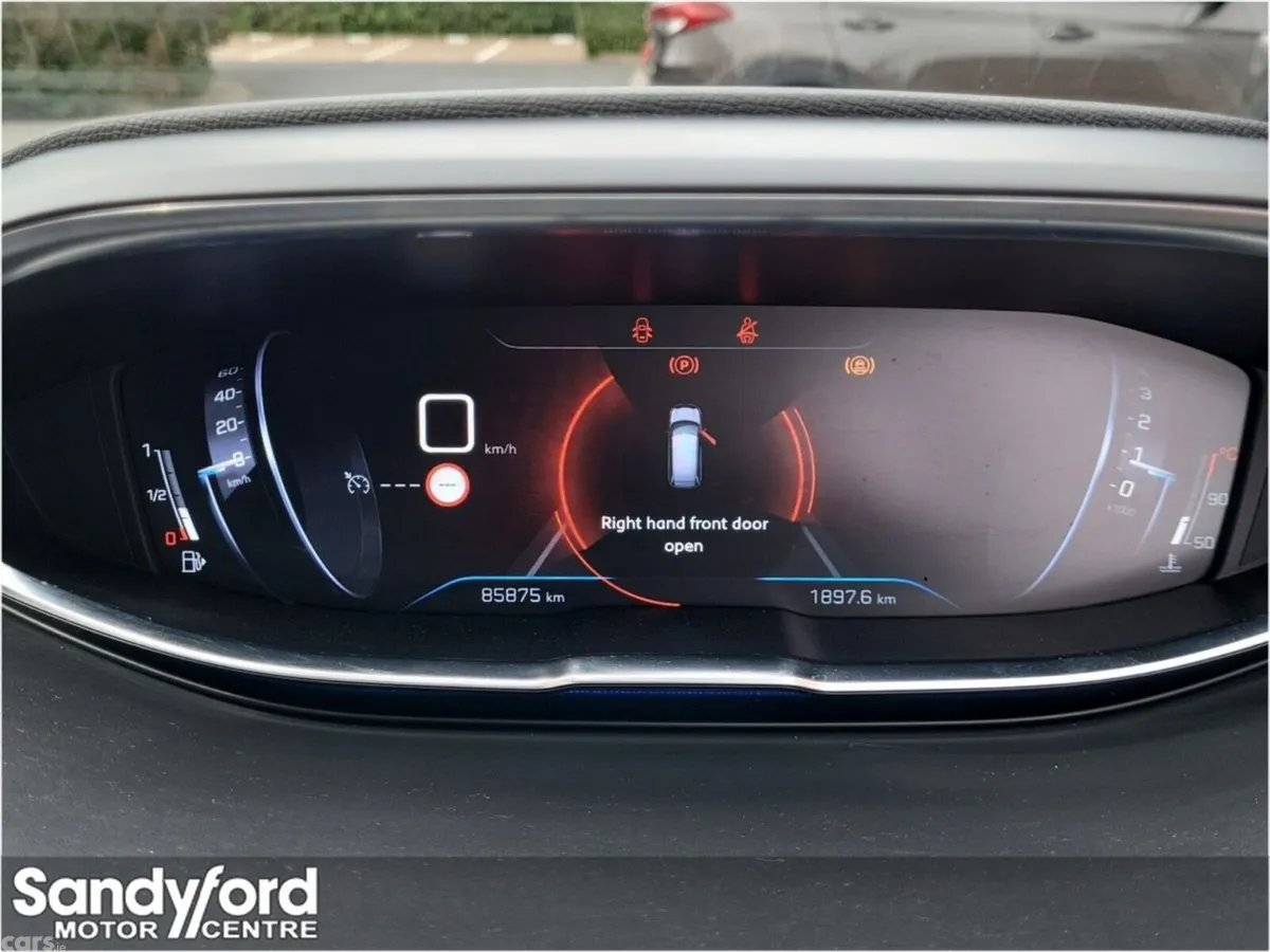 Peugeot 5008 SUV, Diesel, 2020, Grey