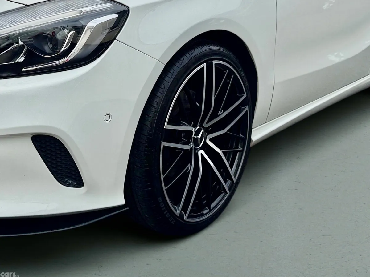 Mercedes-Benz A-Class Hatchback, Petrol, 2016, White