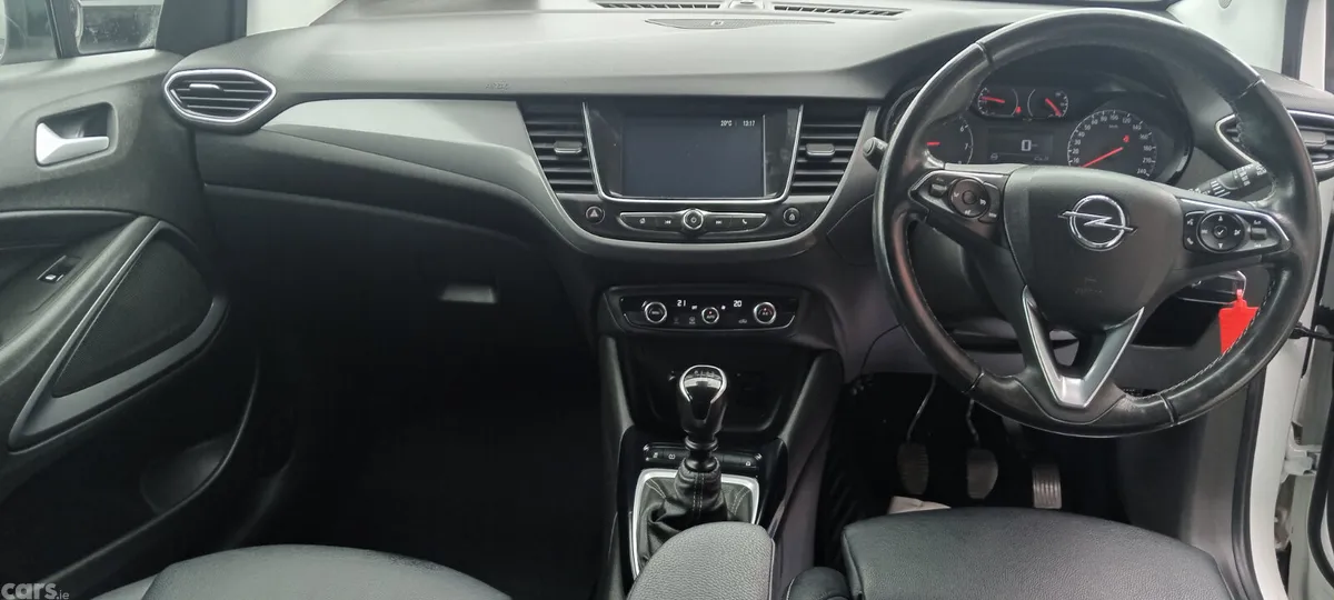 Opel Crossland SUV, Diesel, 2022, White