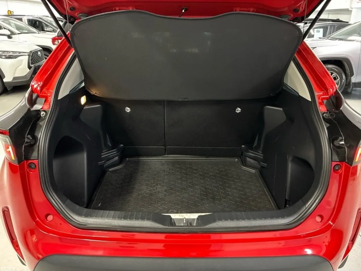 Toyota Yaris Cross Hatchback, Petrol Hybrid, 2023, Red