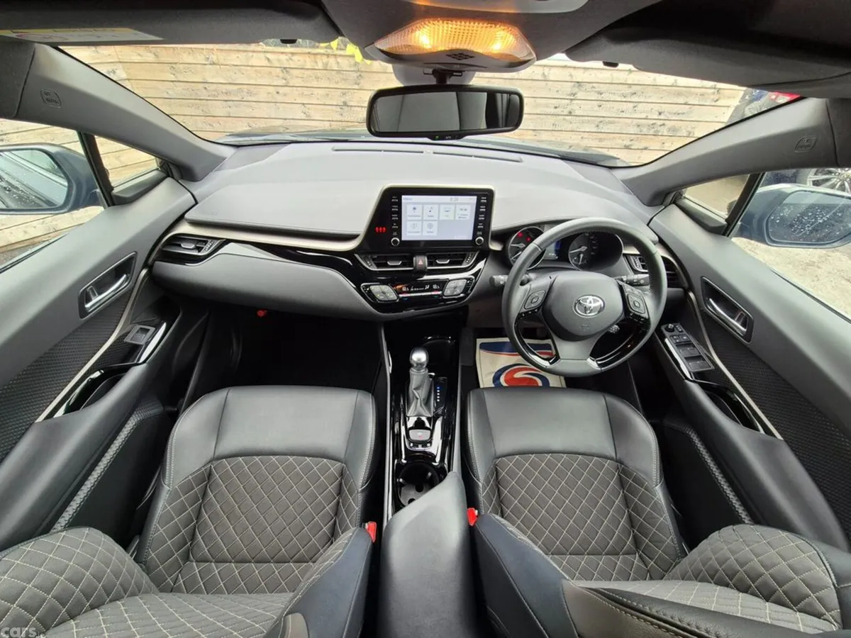 Toyota C-HR SUV, Petrol Hybrid, 2023, Black