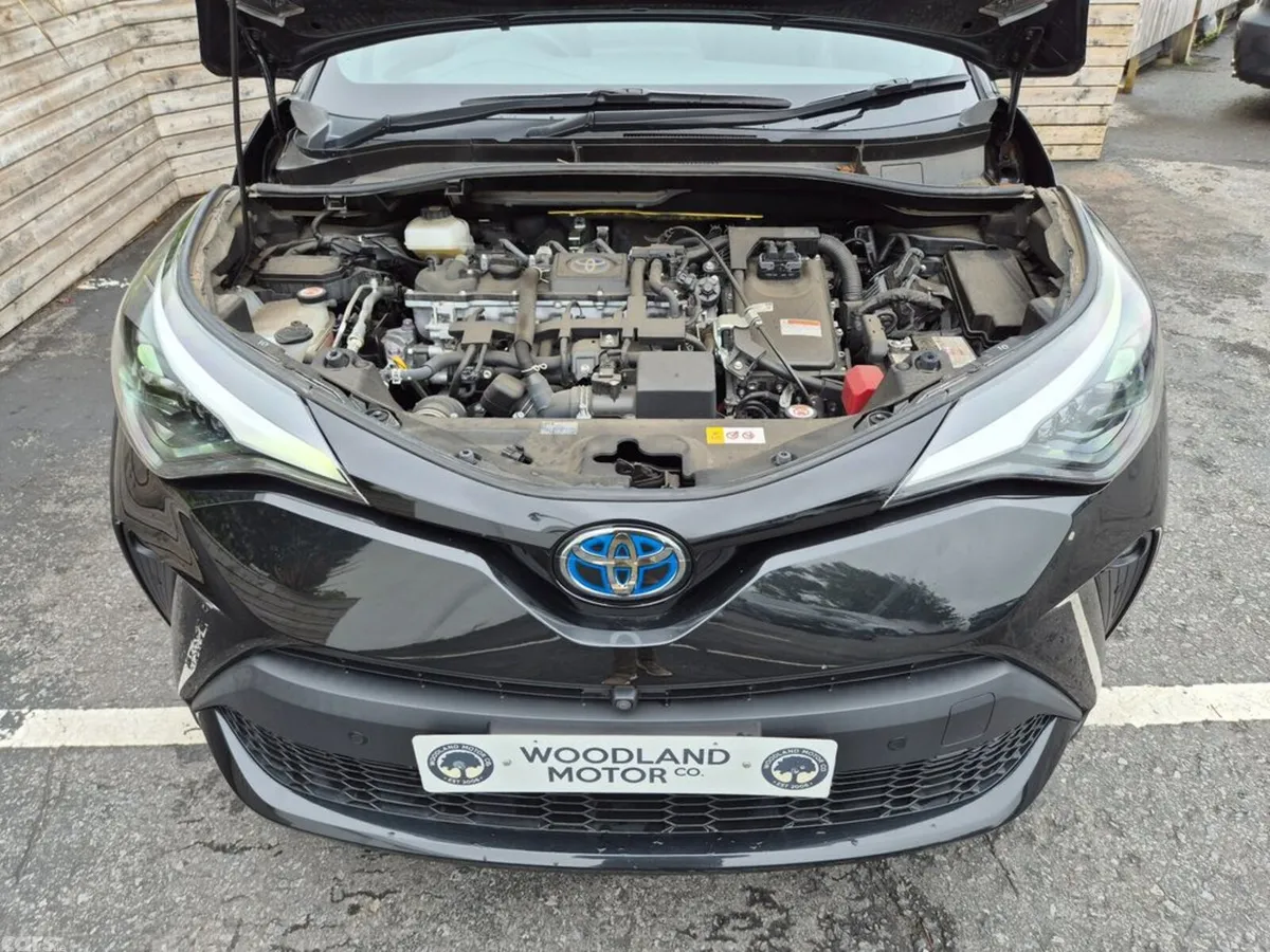 Toyota C-HR SUV, Petrol Hybrid, 2023, Black