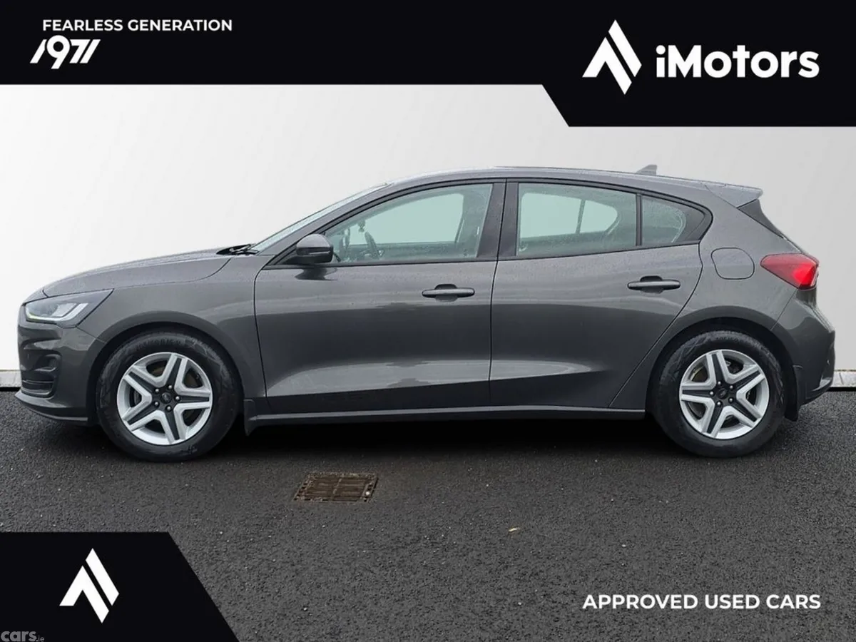 Ford Focus Hatchback, Diesel, 2022, Grey