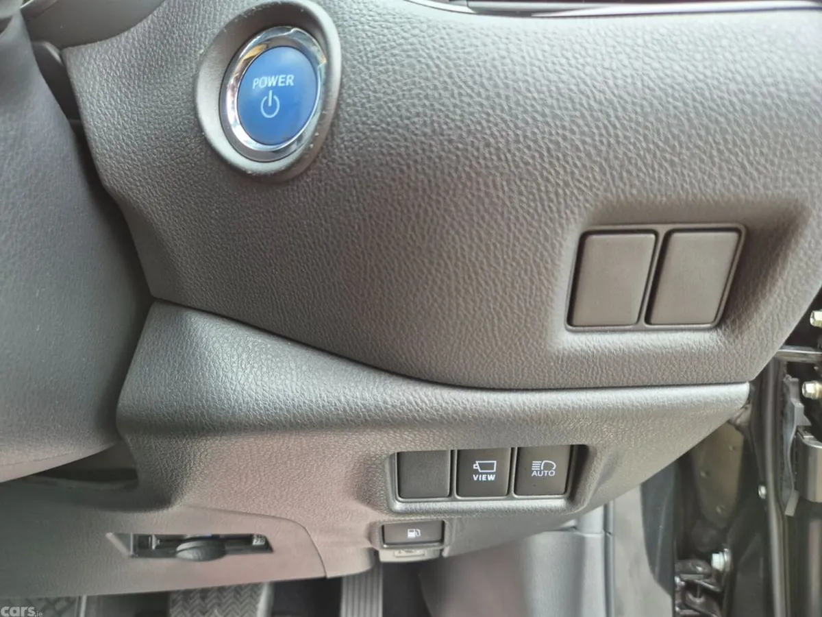 Toyota C-HR SUV, Petrol Hybrid, 2023, Black