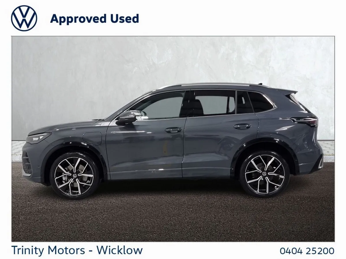 Volkswagen Tiguan SUV, Petrol Hybrid, 2025, Grey