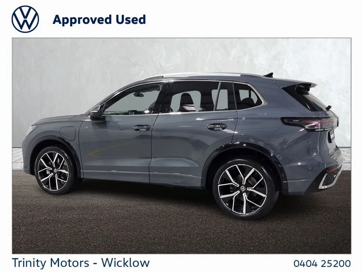 Volkswagen Tiguan SUV, Petrol Hybrid, 2025, Grey