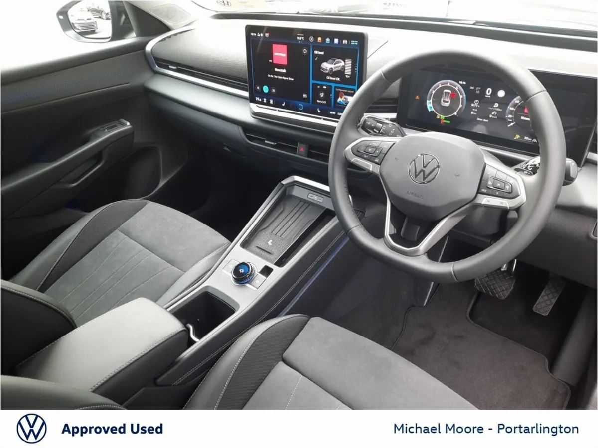Volkswagen T-Roc SUV, Petrol, 2026, Black