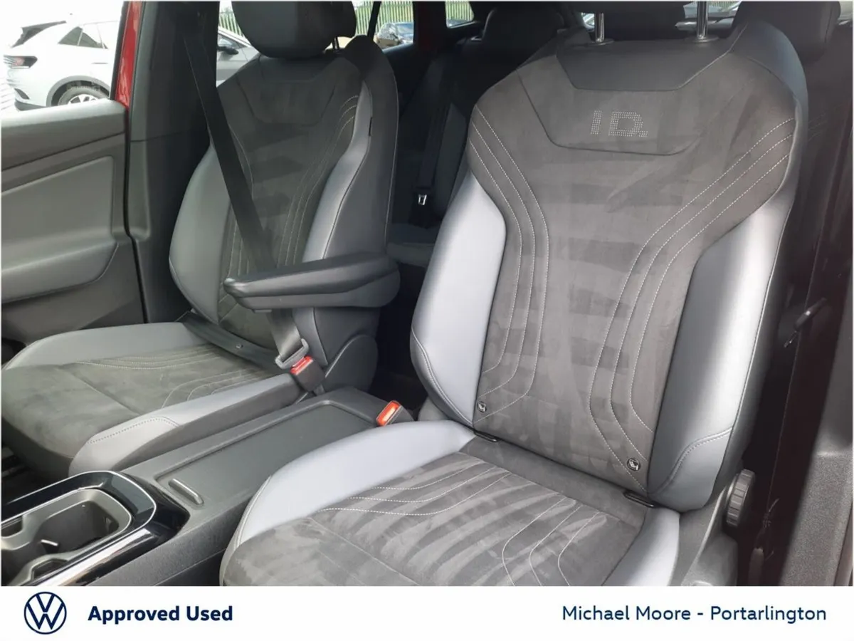 Volkswagen ID.4 Estate, Electric, 2023, Red