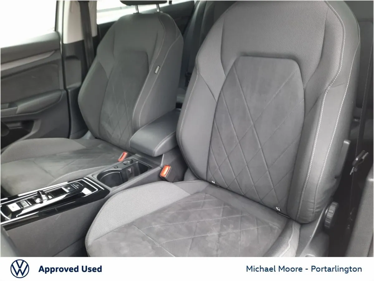 Volkswagen Golf Estate, Diesel, 2023, Grey