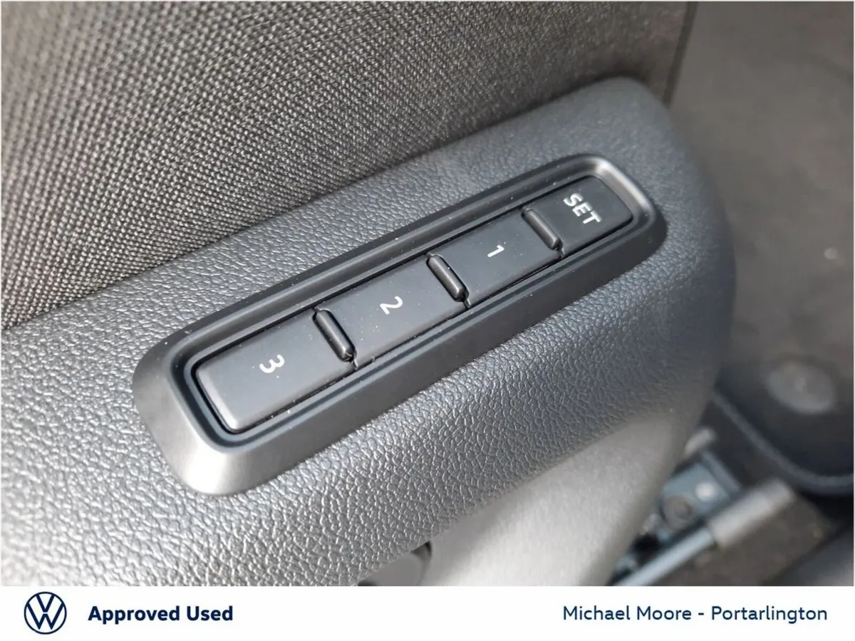 Volkswagen Tayron SUV, Petrol Plug-in Hybrid, 2026, Purple